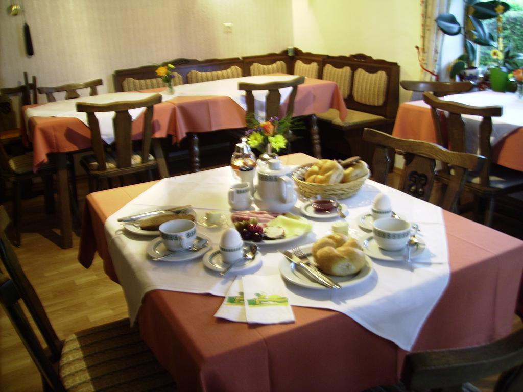 Privatzimmer Eva Leitgeb Bed & Breakfast Faistenau Exterior foto