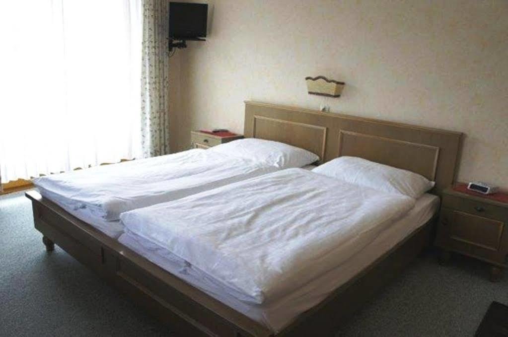 Privatzimmer Eva Leitgeb Bed & Breakfast Faistenau Exterior foto