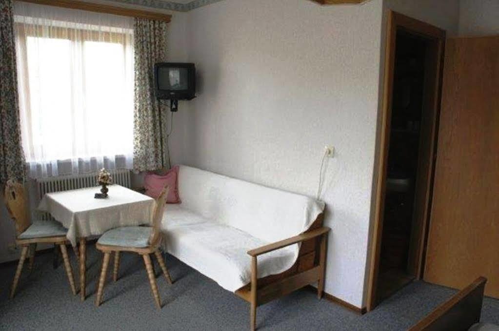Privatzimmer Eva Leitgeb Bed & Breakfast Faistenau Exterior foto
